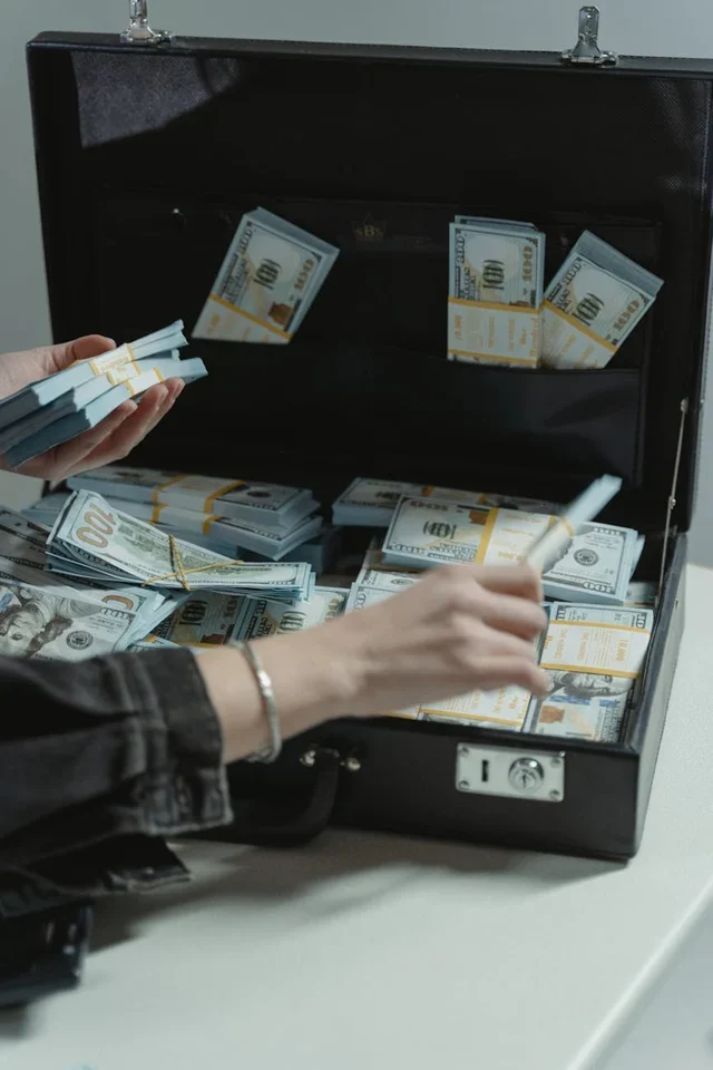 The Practical Borrower’s Checklist: How to Safely Evaluate a Microfinance Loan Offer
